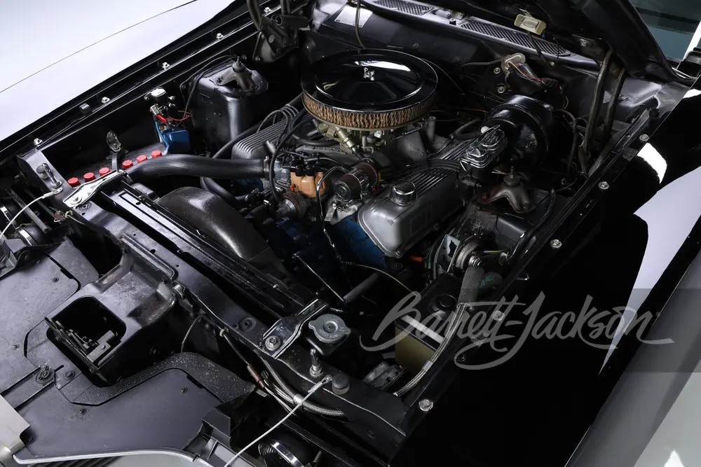 429-cubic-inch Super Cobra Jet V8