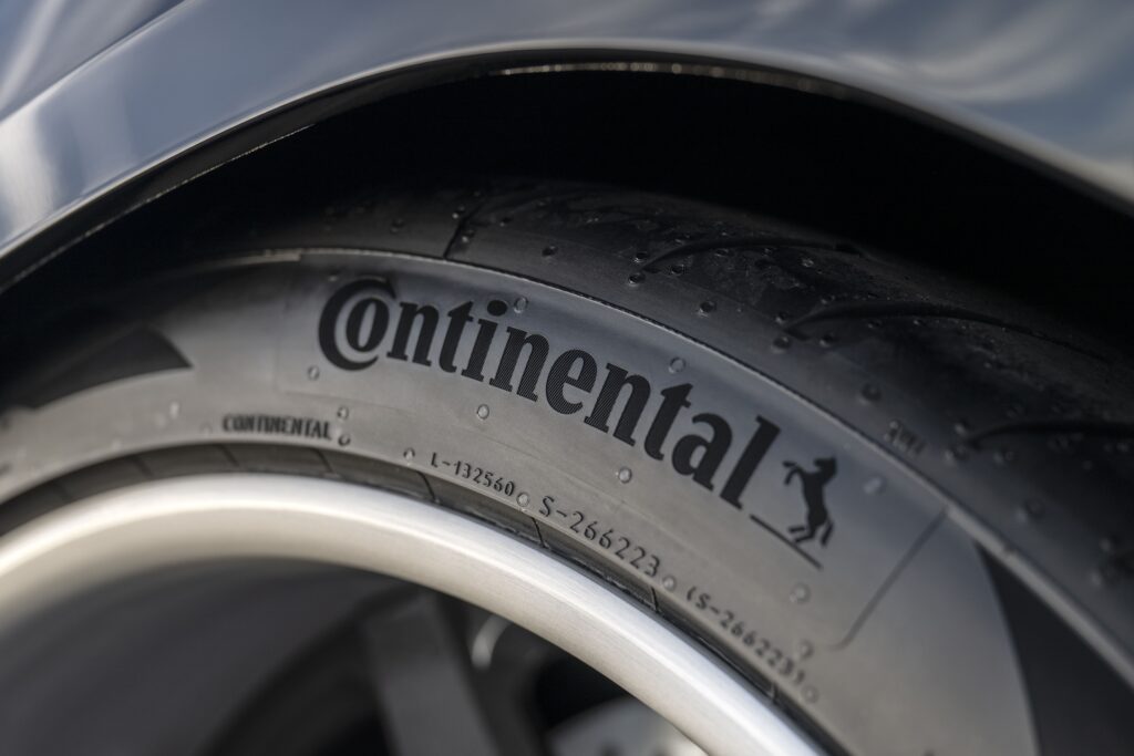 All-Carbon Scorched 1969 Mustang Wheels