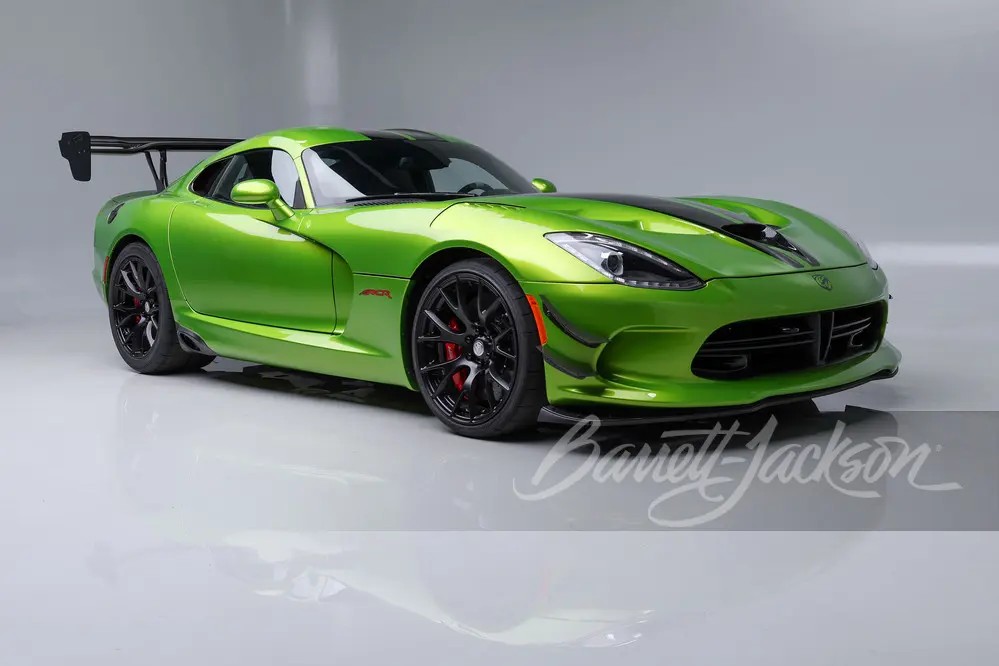 Rare Dodge Viper ACR Snakeskin Green Edition Hits Auction