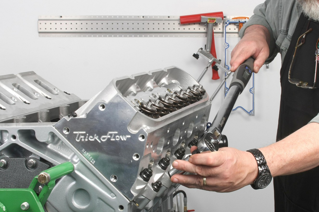 Critical Engine Tech: Getting The Right Fasteners For Your Build
