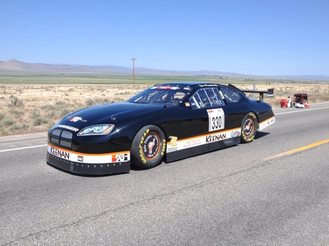 Video: NASCAR Dodge Charger Breaks Road Racing Speed Record