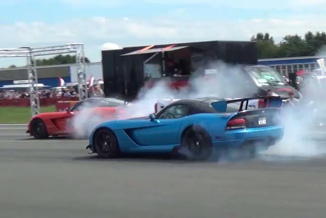 Video: Nice Third-Gen Viper SRT10 Burnouts In Germany