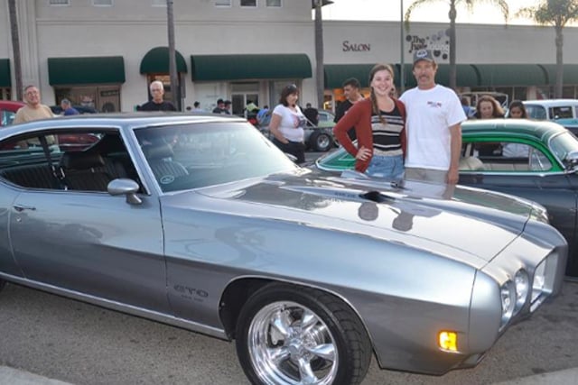 VIDEO: Cruisin' Grand Escondido Nights Brings Crowds And Cars!