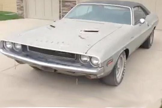 Video: Man Finds A Hemi Challenger For Sale 25 Miles From His Home
