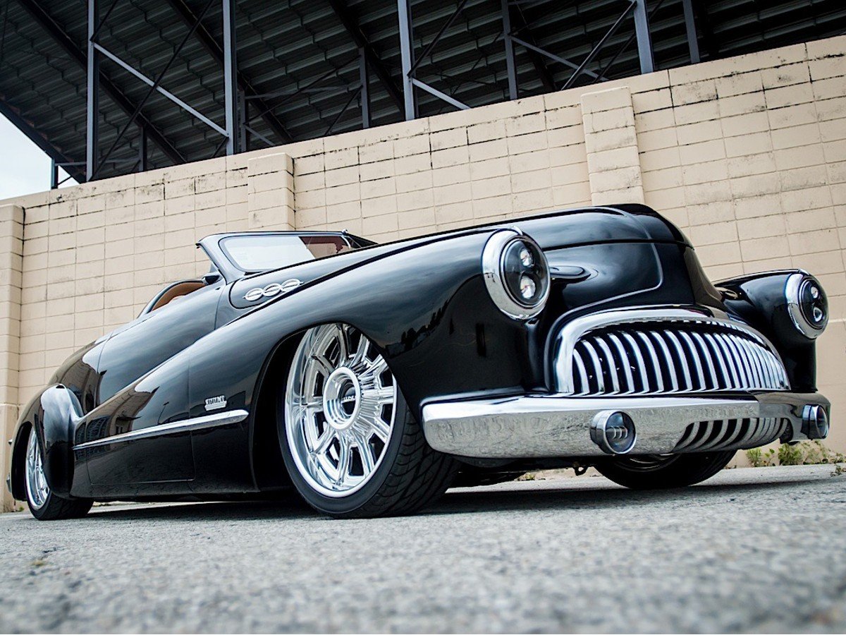 Video: ScottieDTV Checks Out Dale Turner's '47 Buick Super