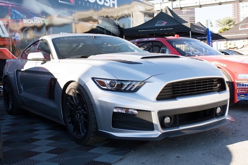 Video: JTP Shows How To Drive a 2015 ROUSH RS3 The Right Way