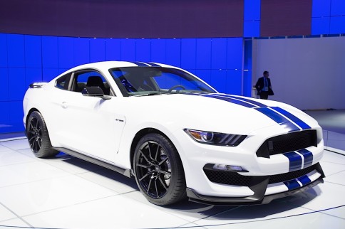 Video: 2016 Shelby GT350 Pays Homage To Older GT350 Kin