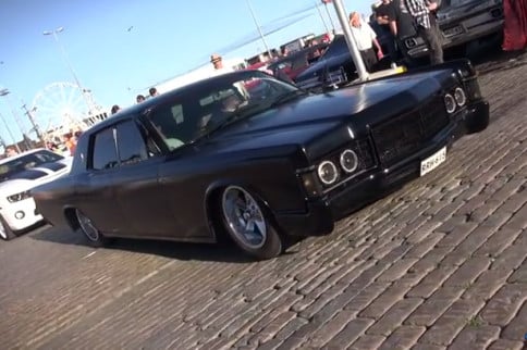 Like A Gangster: 1969 Lincoln Continental Caught Cruising in Finland