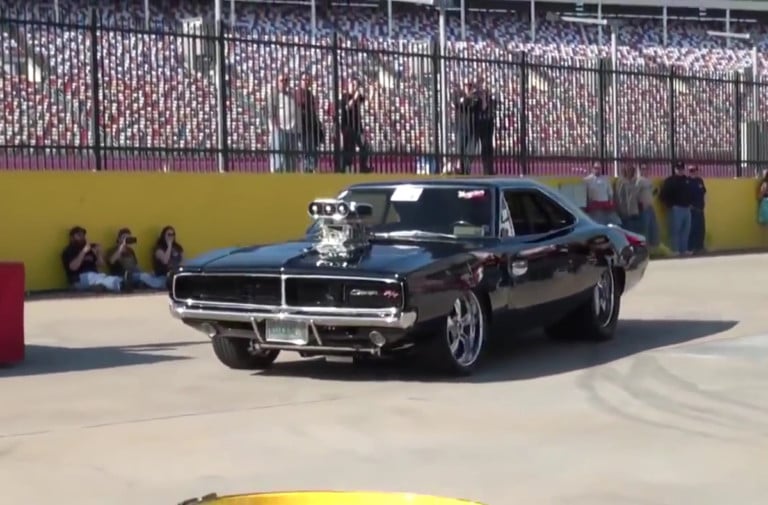 Video: Roxanne Is A 1969 Charger RT With A 1,000 HP Blown 572 Hemi