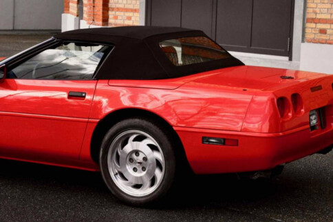 Choose Haartz Cloth For Your Convertible Top Project